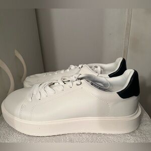 NWT Torrid White Sneakers with Black Accents